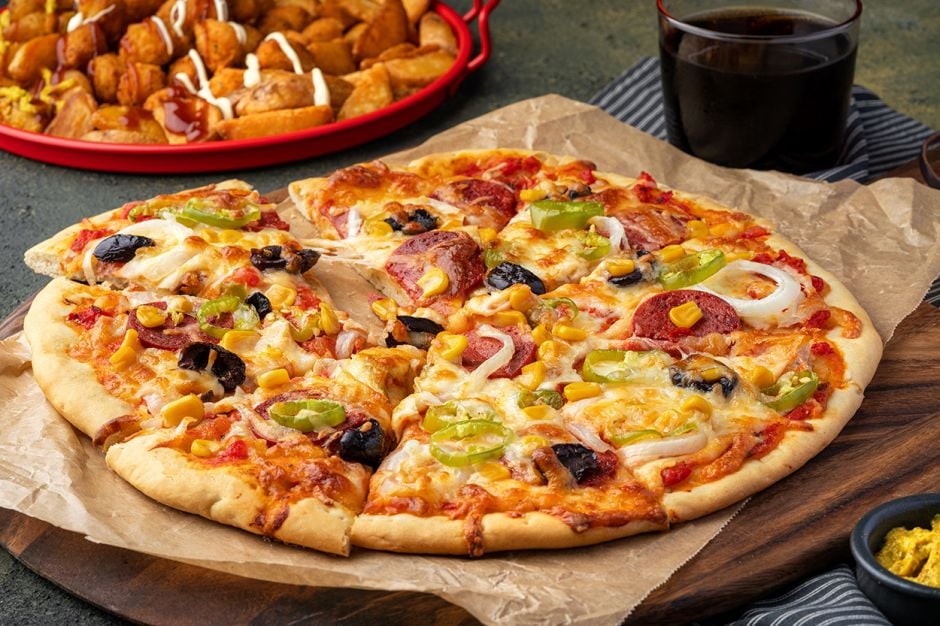 MAYASIZ PİZZA HAMURU TARİFİ 